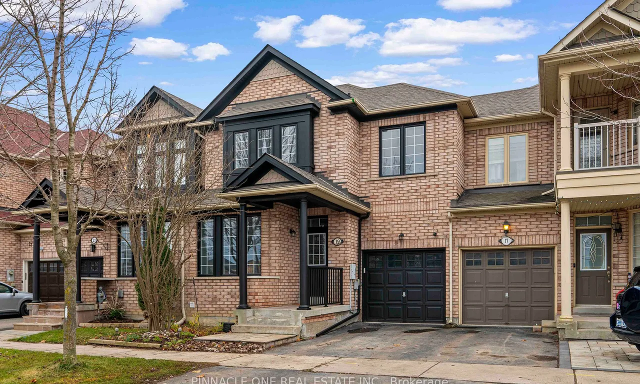 19 Chelton Dr, Richmond Hill, ON L4E 4A9