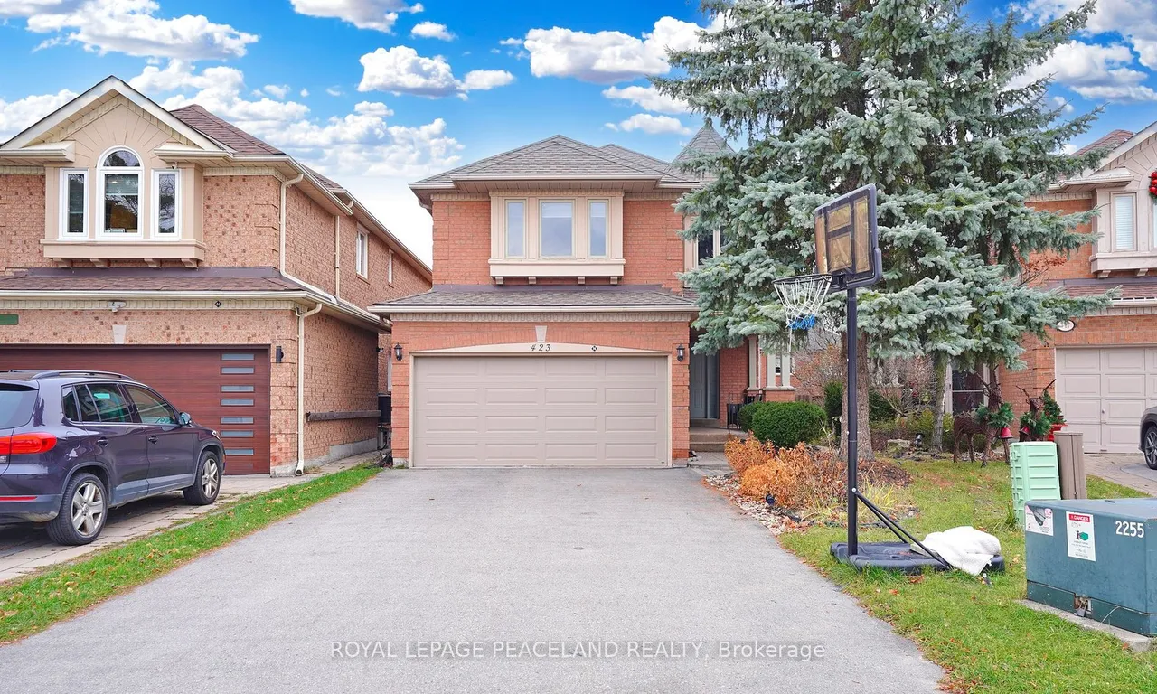 423 Seneca Crt, Newmarket, ON L3X 2C8