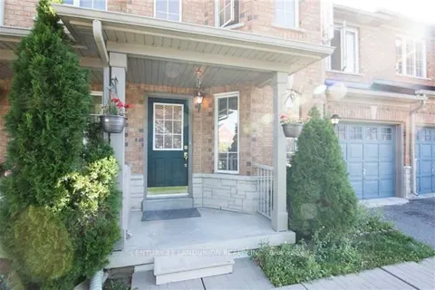 21 BASSETT Avenue, Richmond Hill, ON L4B 4M8