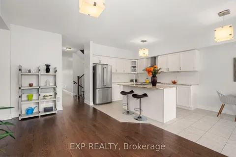 57 Courting House Pl, Georgina, ON L0E 1L0