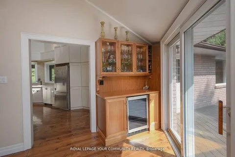 4997 Davis Dr, Whitchurch-Stouffville, ON L4A 1Z1