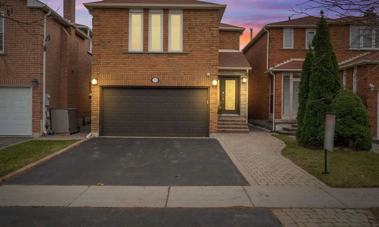 29 Bayhampton Cres, Vaughan, ON L4J 7H1