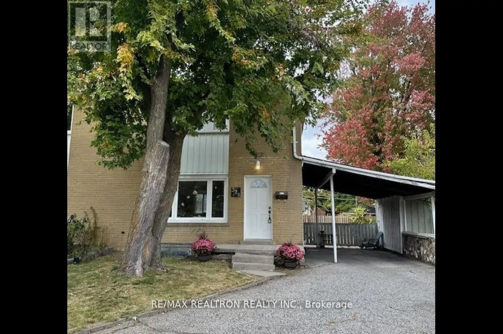 328 Browndale Cres, Richmond Hill, ON L4C 3J3