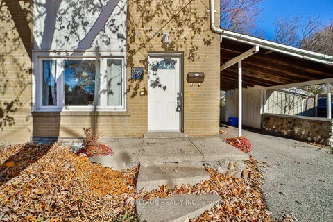 328 Browndale Cres, Richmond Hill, ON L4C 3J3