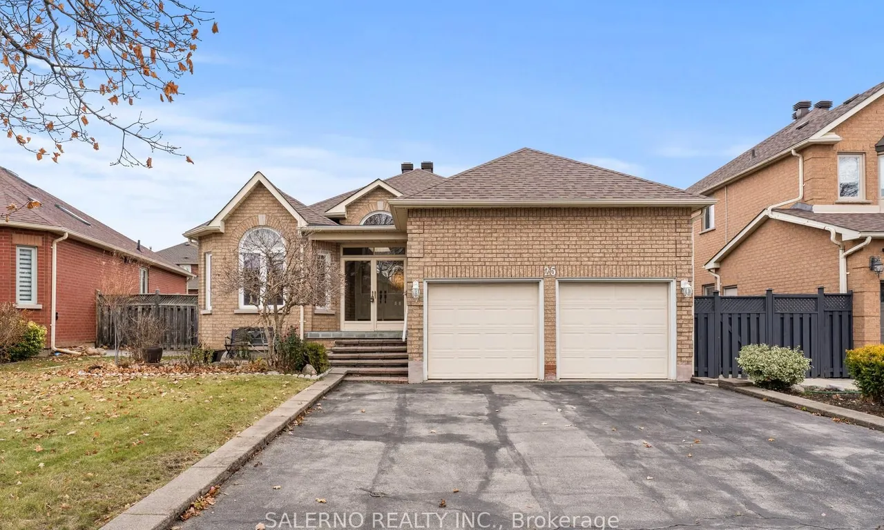 25 Lockheed Ave, Vaughan, ON L6A 1X9