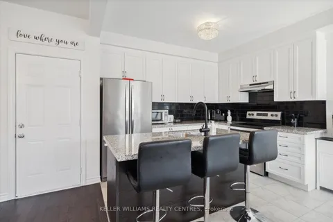 1001 Barton Way, Innisfil, ON L9S 4R7