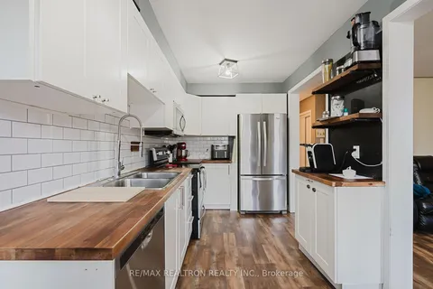 95 Stonemount Cres, Essa, ON L0M 1B4