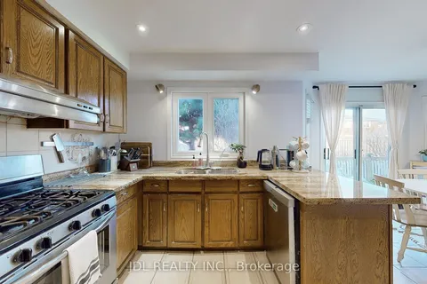 132 Belview Ave, Vaughan, ON L4L 5N8
