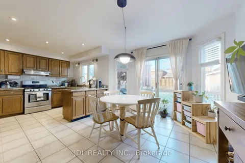 132 Belview Ave, Vaughan, ON L4L 5N8