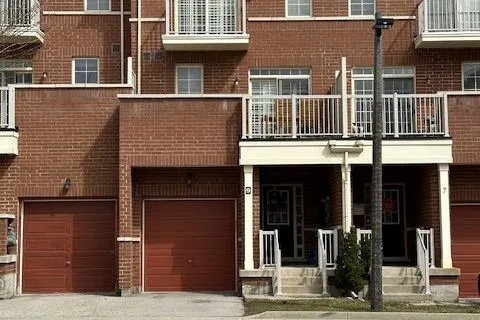 9 Ruskov Lane, Markham, ON L6C 0P1
