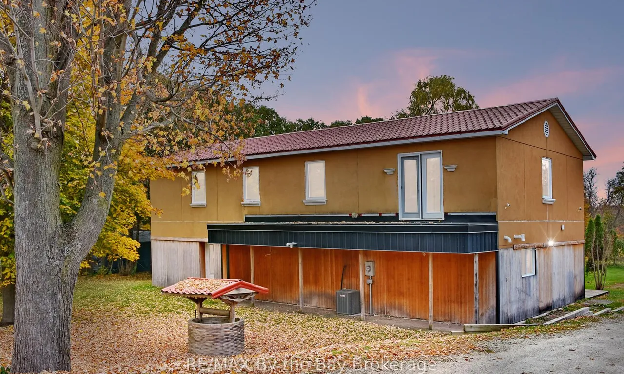 390 Mill St, Essa, ON L0M 1B4