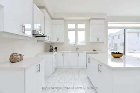 3 Bellflower Cres, Adjala-Tosorontio, ON L0G 1W0