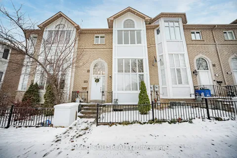 213 Shirley Dr, Richmond Hill, ON L4S 1T4