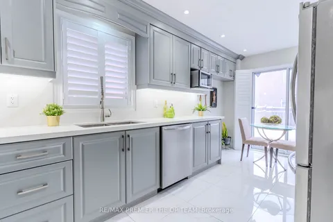 7 Kingly Crest Way, Vaughan, ON L4H 1M7