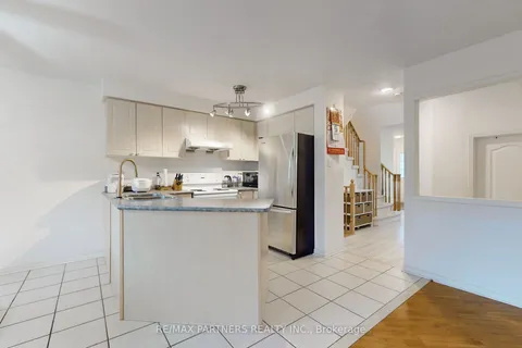 324 Castlemore Ave, Markham, ON L6C 2R5