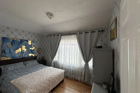 2204 Wards Lane, Innisfil, ON L9S 2E2