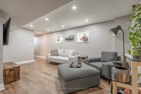 34 Legion Way, Essa, ON L3W 0M7