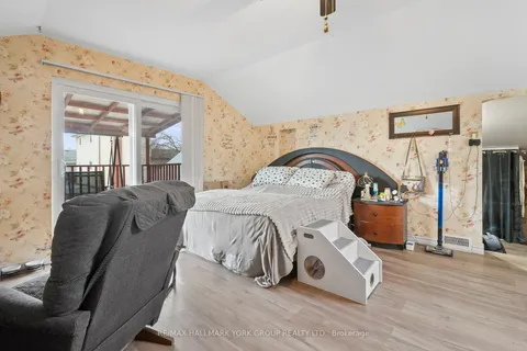 778 Sheppard Ave, Georgina, ON L4P 3E9