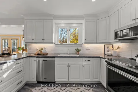 29 May Ave, East Gwillimbury, ON L0G 1V0