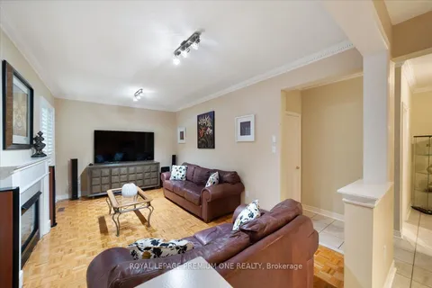 45 Forecastle Rd, Vaughan, ON L4K 5J1