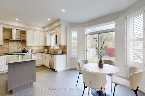 50 Quetico Dr, Richmond Hill, ON L4B 4J2