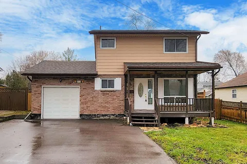 213 Royal Rd, Georgina, ON L4P 2T6