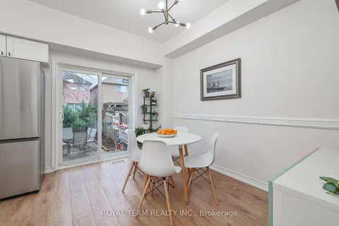 38 Maple Meadows Lane, Vaughan, ON L6A 2X5