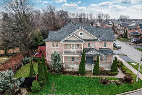 69 Grand Oak Dr, Richmond Hill, ON L4E 4A2