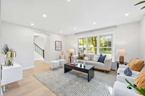 769 Sutherland Ave, Newmarket, ON L3Y 1E9