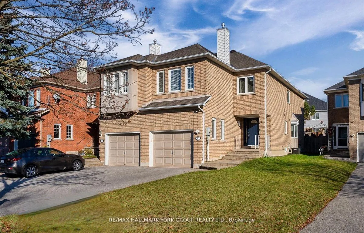 22 Widdifield Ave, Newmarket, ON L3X 1Z4
