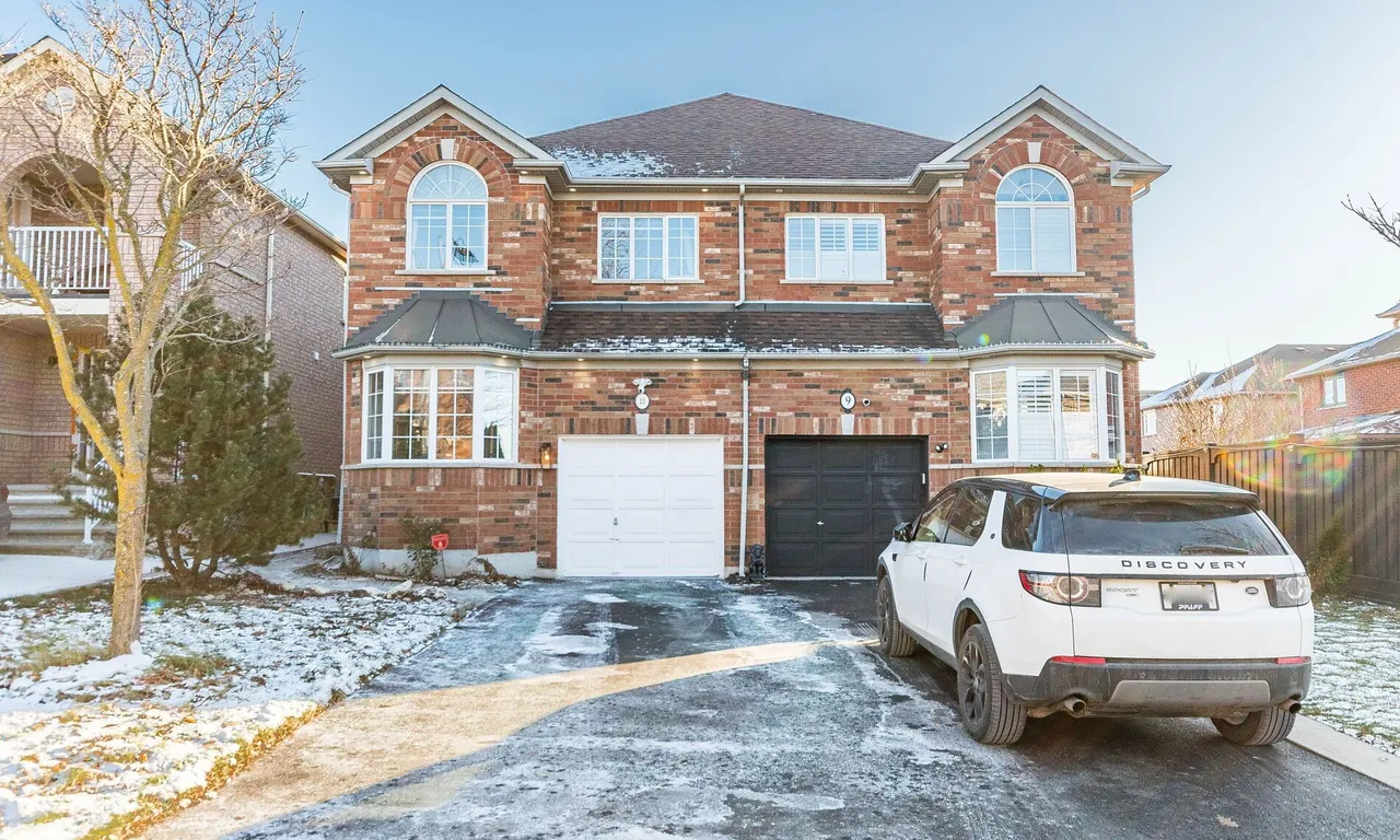 11 ALANNO Way, Vaughan, ON L4H 1P8