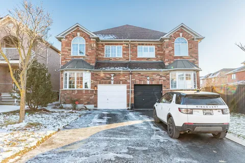 11 ALANNO Way, Vaughan, ON L4H 1P8