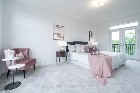 58 Puisaya Drive, Richmond Hill, ON L4E 1A2