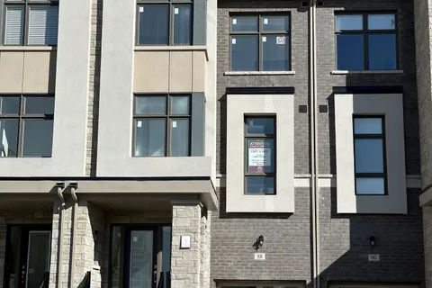 88 Puisaya Drive, Richmond Hill, ON L4E 1A2