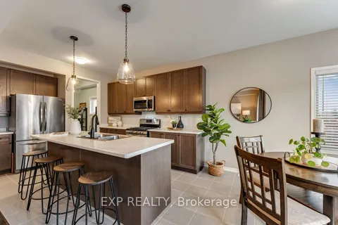 2089 Galloway St, Innisfil, ON L9S 0H5