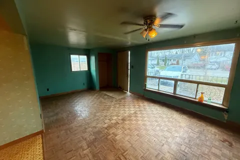 328 Miami Dr, Georgina, ON L4P 2Z7