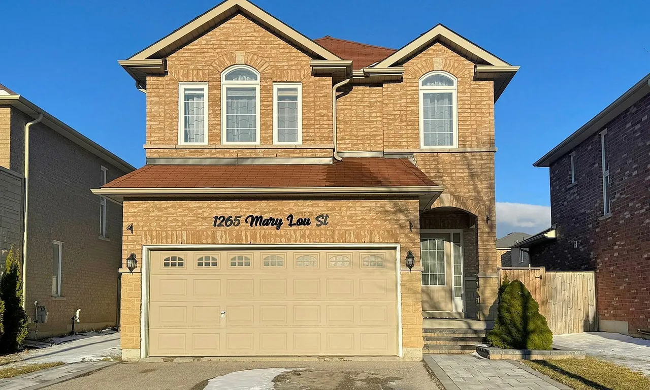 1265 Mary-Lou St, Innisfil, ON L9S 0C2