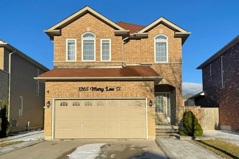 1265 Mary-Lou St, Innisfil, ON L9S 0C2