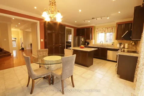 28 Hearthside Ave, Richmond Hill, ON L4E 5E7
