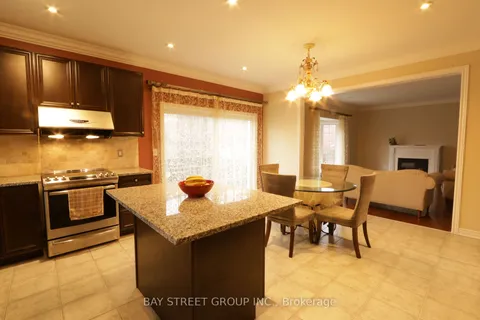 28 Hearthside Ave, Richmond Hill, ON L4E 5E7