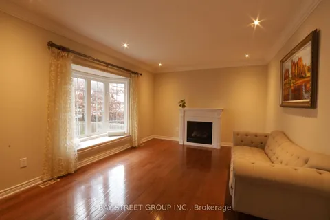 28 Hearthside Ave, Richmond Hill, ON L4E 5E7