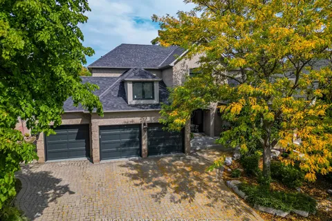 209 Roselawn Dr, Vaughan, ON L4H 1A2