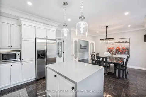 209 Roselawn Dr, Vaughan, ON L4H 1A2