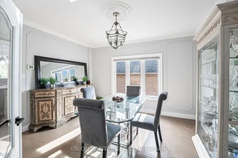 209 Roselawn Dr, Vaughan, ON L4H 1A2