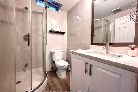 12 Milton Place, Vaughan, ON L6A 1L8