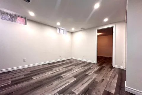12 Milton Place, Vaughan, ON L6A 1L8