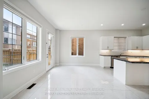 65 Cannes Ave, Vaughan, ON L4H 4P8