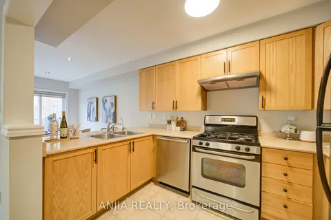 55 Heritage Hollow Esta St, Richmond Hill, ON L4S 2X3