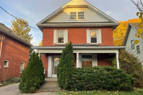 103 Arden Ave, Newmarket, ON L3Y 4H7