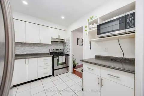 42 Galbraith Cres, Markham, ON L3S 1K1